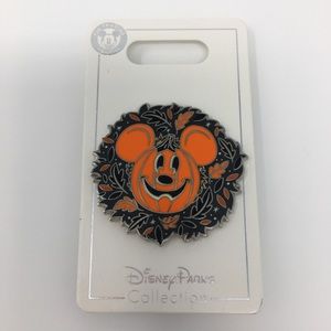 Mickey Pumpkin Pin